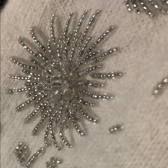 Lambswool Cream Sweater - Picture 5 of 6